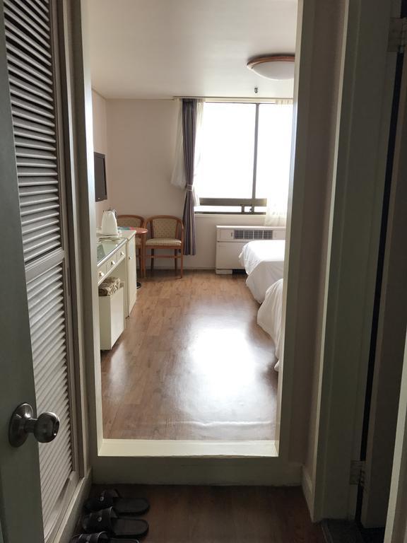 Jeju Seoul Tourist Hotel Bagian luar foto